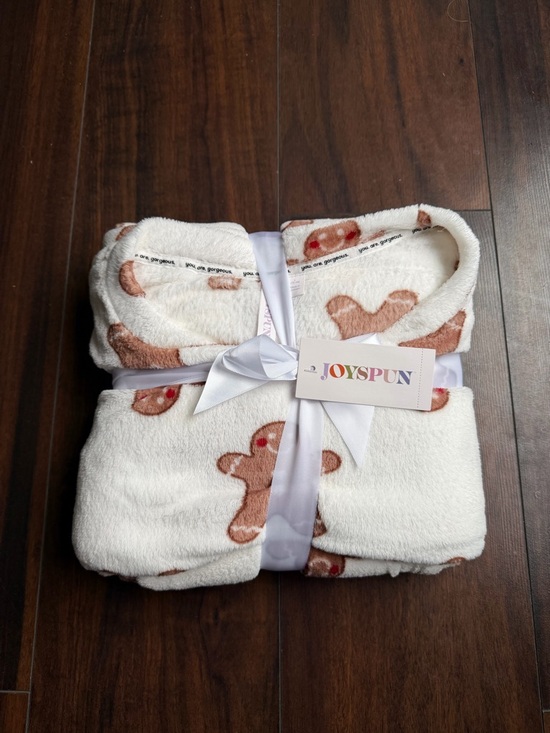 Other - Women’s Cream Gingerbread Plush Pajama Set - Soft Holiday Sleepwear
